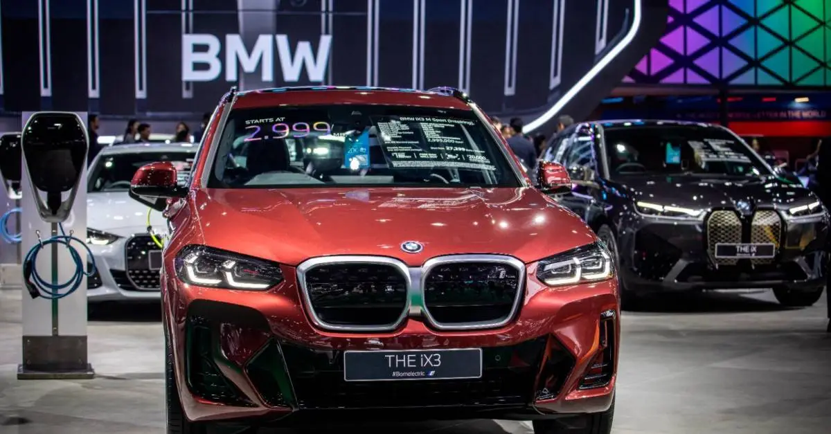 BMW triệu hồi 1,36 triệu tại Trung Quốc vì lỗi túi khí